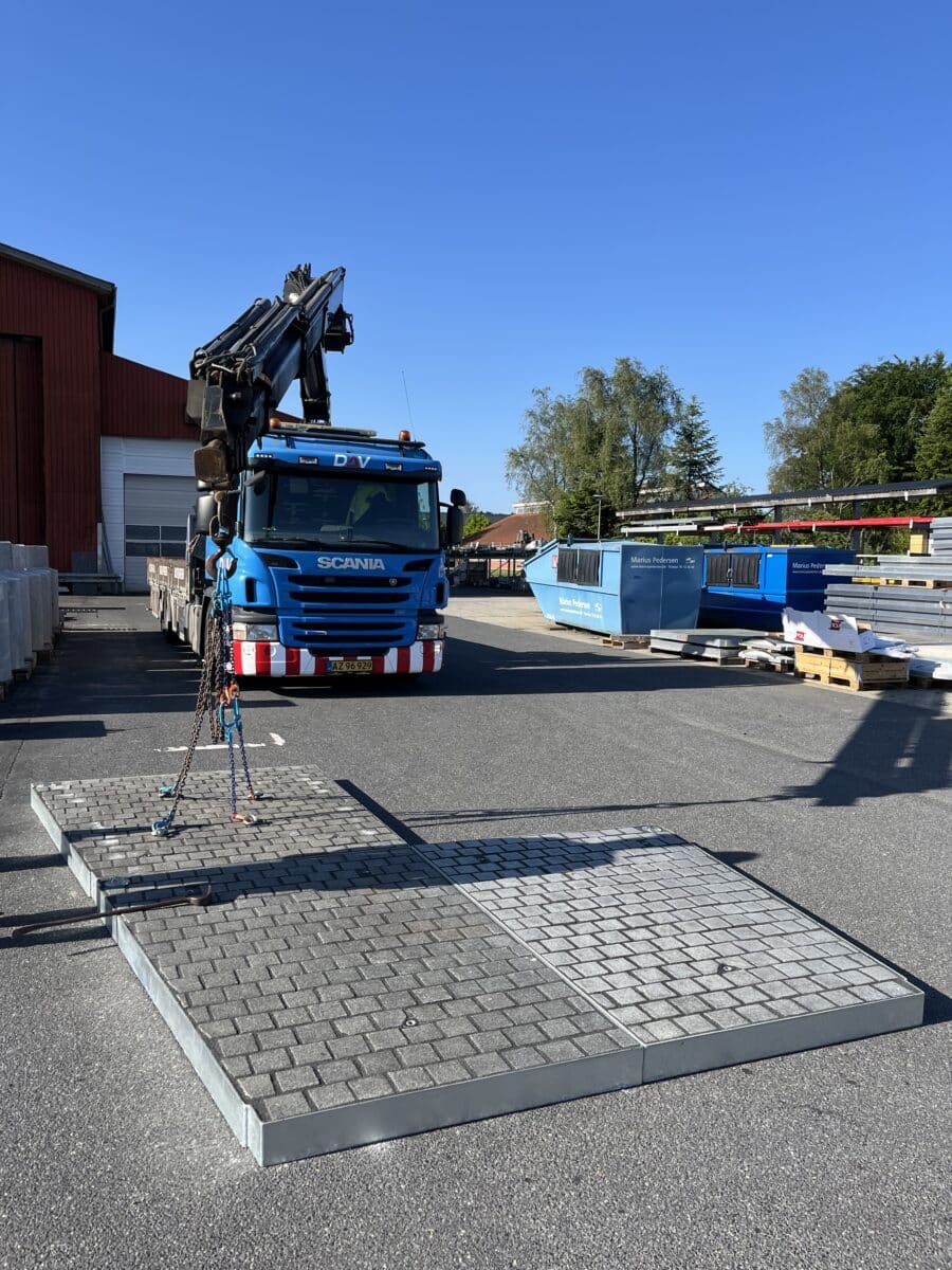 Trafikmoduler til Classic car race i Viborg ligger klar på DAV NORDICs lager